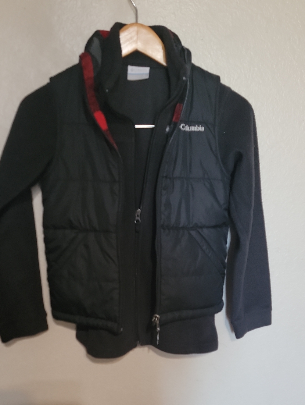 Columbia Black Quilted Hooded Jacket with Red Plaid Lining